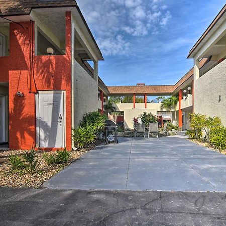 Cozy Indian Rocks Beach Condo - Steps To Beach! クリアウォーター・ビーチ エクステリア 写真
