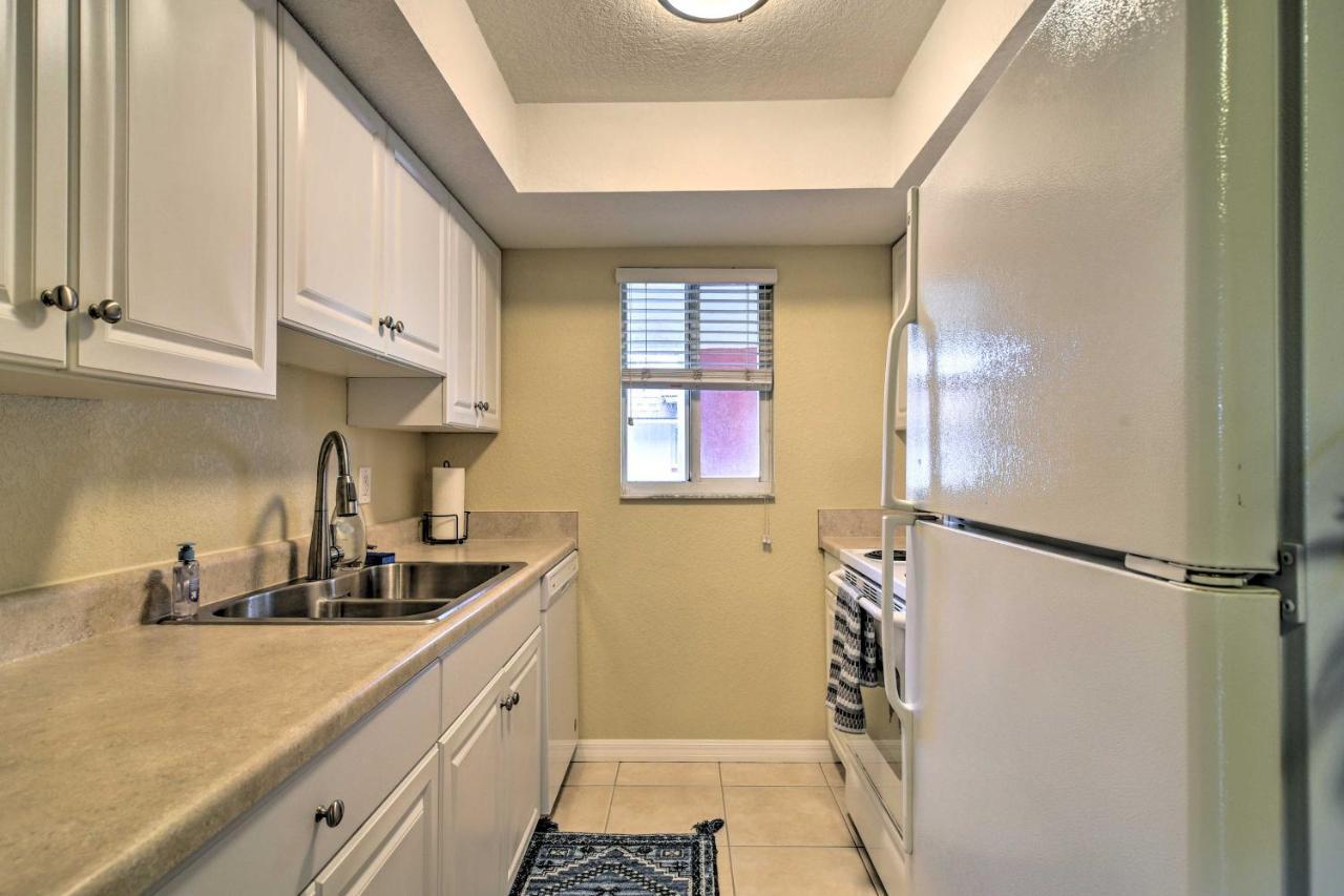 Cozy Indian Rocks Beach Condo - Steps To Beach! クリアウォーター・ビーチ エクステリア 写真