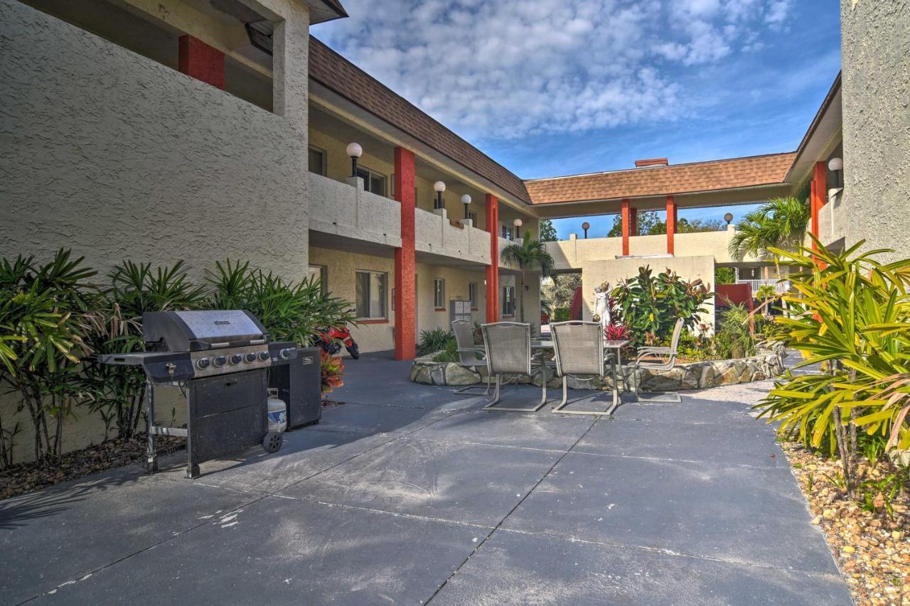 Cozy Indian Rocks Beach Condo - Steps To Beach! クリアウォーター・ビーチ エクステリア 写真
