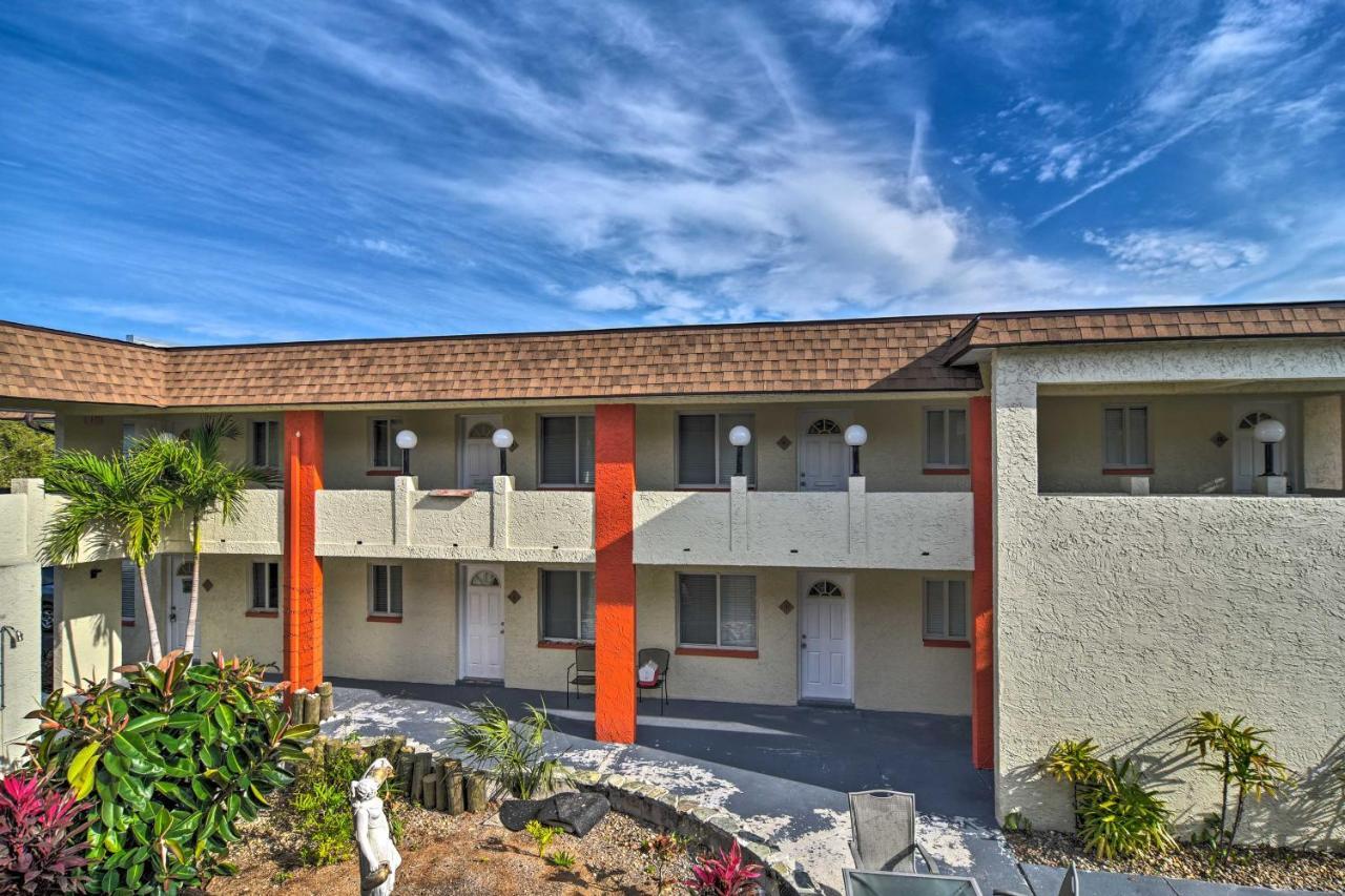 Cozy Indian Rocks Beach Condo - Steps To Beach! クリアウォーター・ビーチ エクステリア 写真