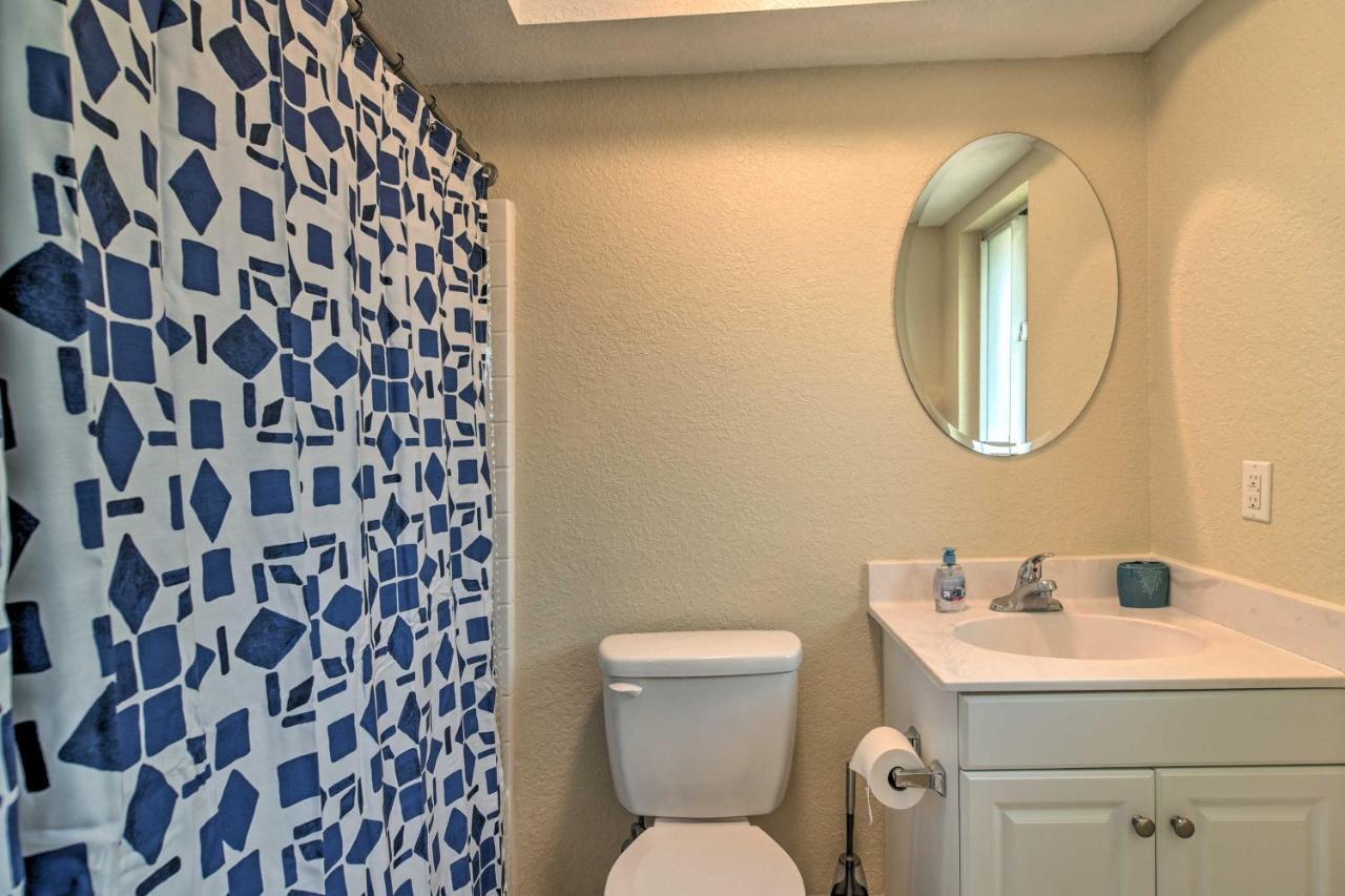 Cozy Indian Rocks Beach Condo - Steps To Beach! クリアウォーター・ビーチ エクステリア 写真